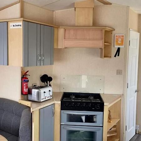 Dees Caravan Lettings Kingfisher Elm 453 Инголдмелс Экстерьер фото